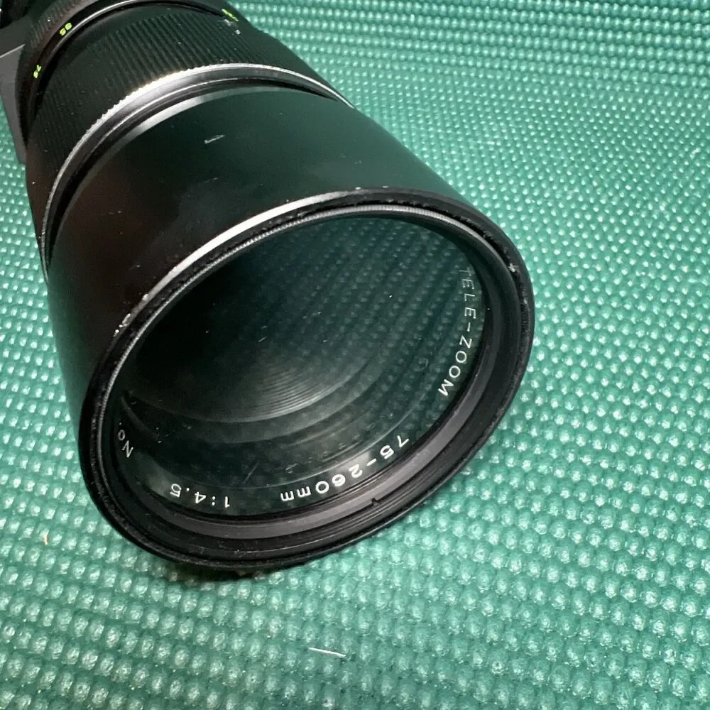 Vintage Vivitar Auto Telephoto Zoom 75-260mm 1:4.5 Lens Zoom Lens